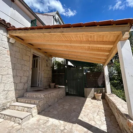 Rokova Terrace Retreat Apartamento