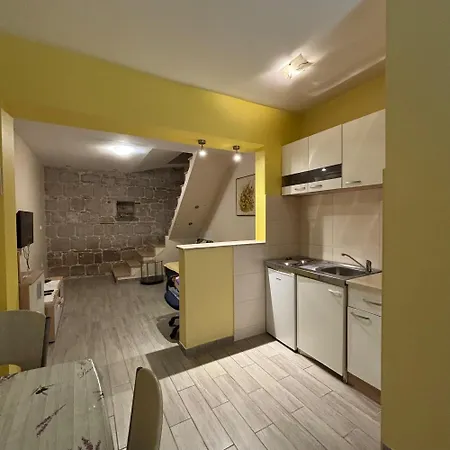 Rokova Terrace Retreat Lejlighed